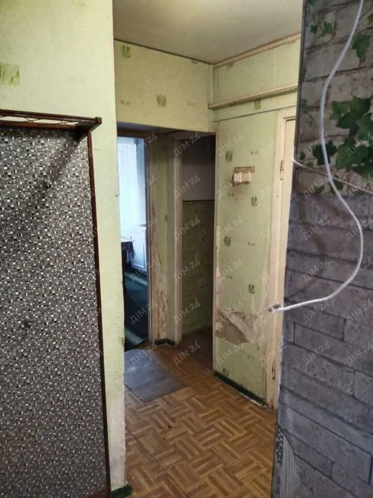 Продаж трикімнатної квартири на Леваді